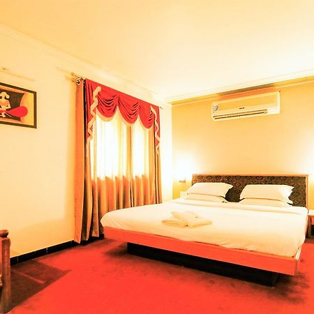 Hotel Sangam Karad Luaran gambar