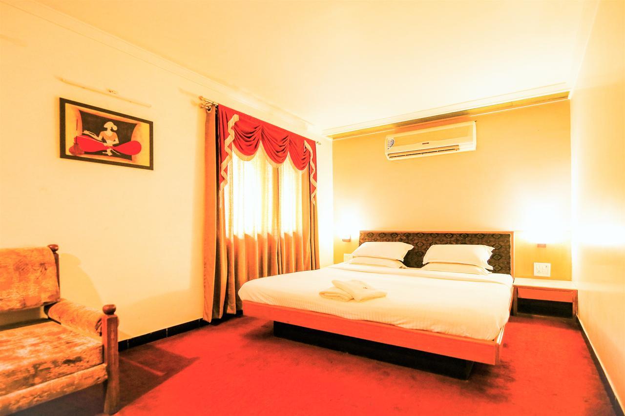 Hotel Sangam Karad Luaran gambar