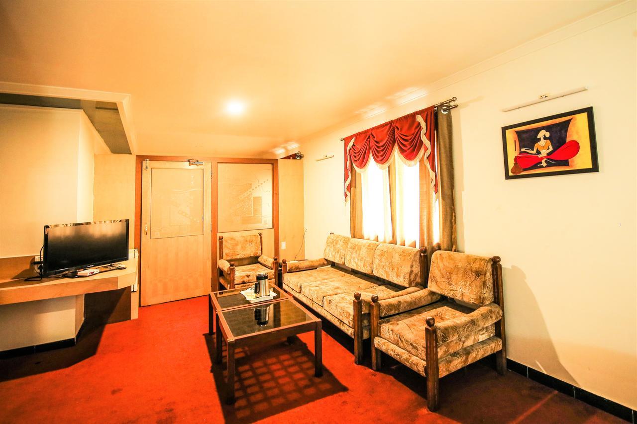 Hotel Sangam Karad Luaran gambar